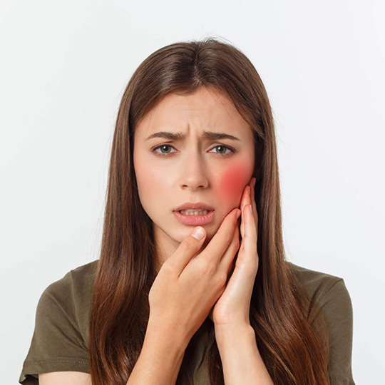 Обратитесь к врачу при продолжительной боли после удаления зуба Боль после удаления зуба